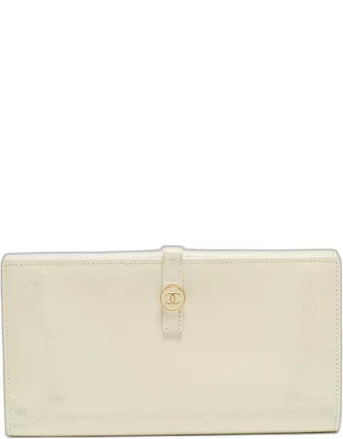 Chanel White Leather CC Flap French Continental Wallet