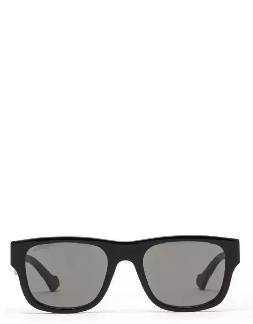 Black square sunglasse