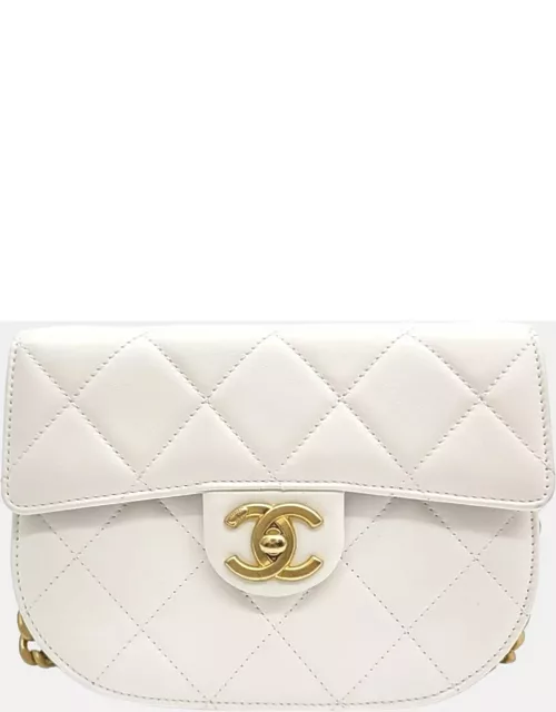 Chanel White Leather CC messenger crossbag