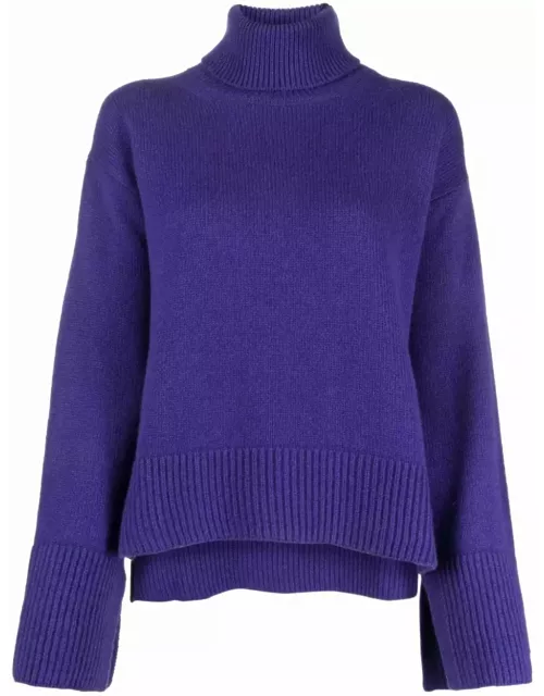 Fine-knit wool jumper