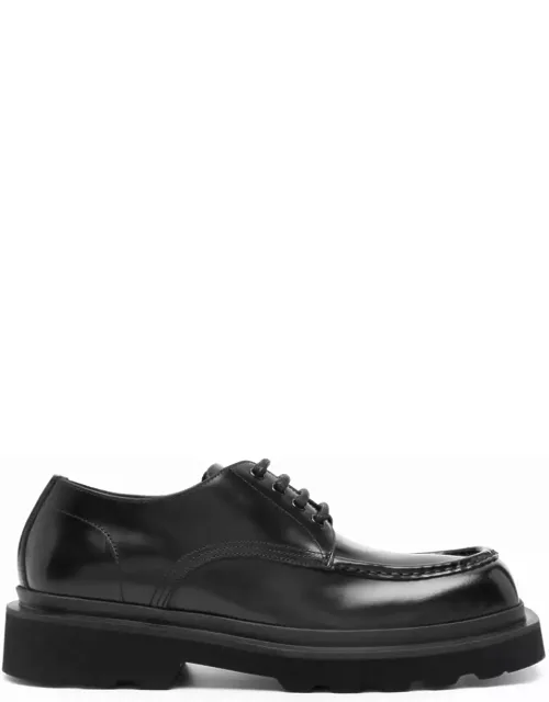 Square-toe leather derby shoe