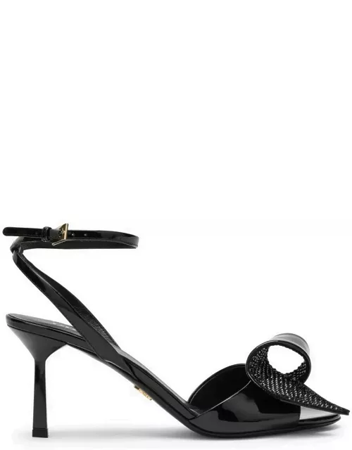 High black patent leather sandal with appliqué