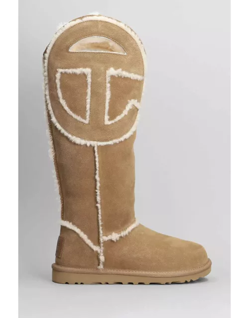 UGG Logo Tall Boot Low Heels Boots In Leather Color Suede