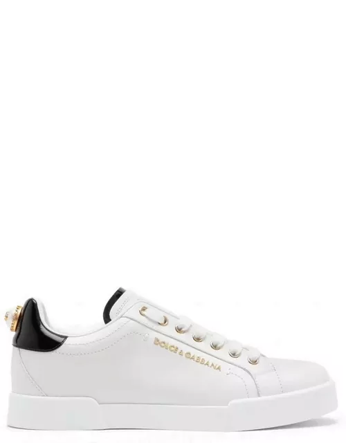 White and gold low sneaker