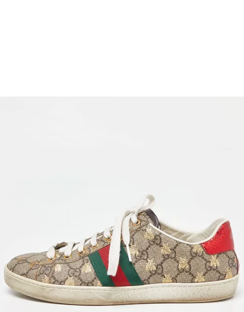 Gucci Beige GG Supreme Canvas Bee Print Ace Low Top Sneaker