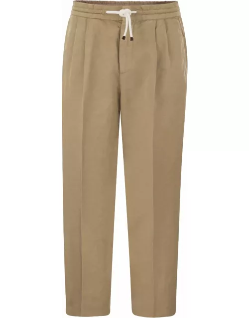 Brunello Cucinelli Leisure Fit Trousers In Linen And Cotton Gabardine