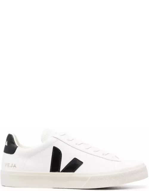 Veja campo White And Black Low Top Sneakers In Vegan Leather Woman