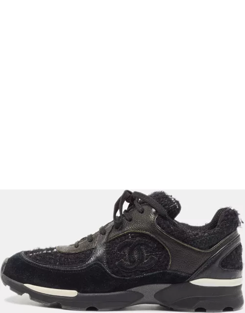 Chanel Black Suede and Tweed Interlocking CC Logo Low Top Sneaker