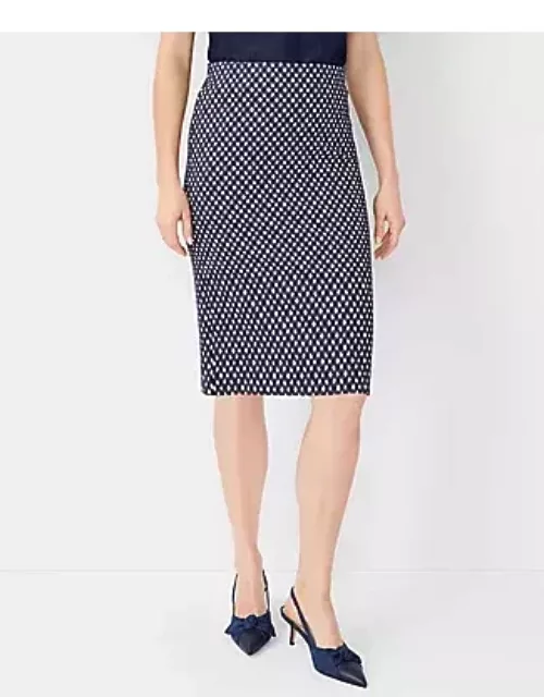 Ann Taylor Checked Pull On Pencil Skirt
