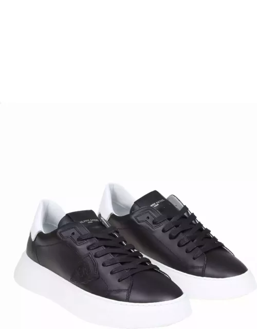 Philippe Model Temple Sneakers In Black Leather