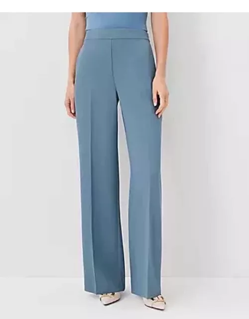Ann Taylor The Petite High Rise Side Zip Wide Leg Pant in Fluid Crepe