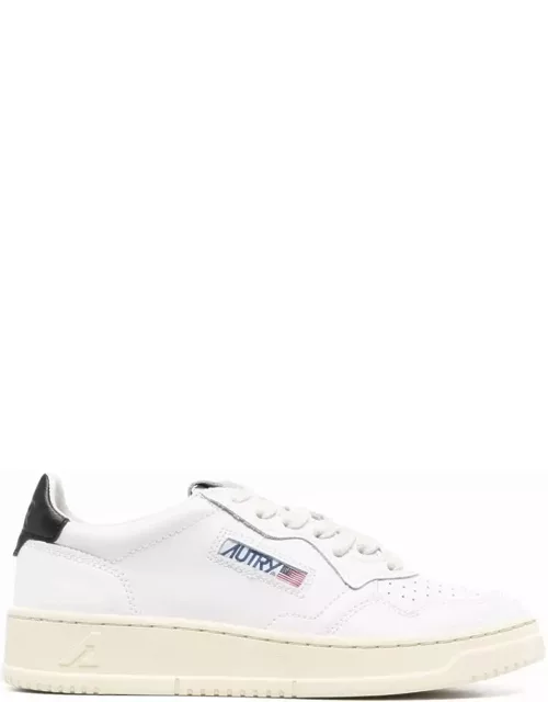 Autry Womans White Leather Sneakers With Black Heel Tab