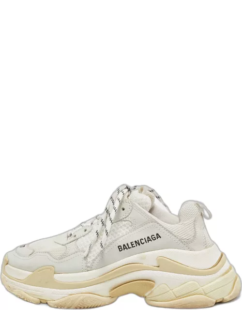 Balenciaga White/Grey Mesh and Leather Triple S Sneaker