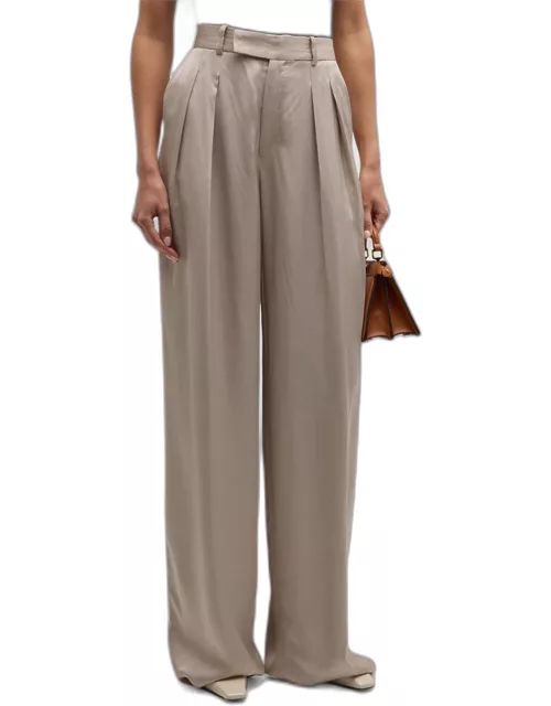 Pleated Mid-Rise Trouser
