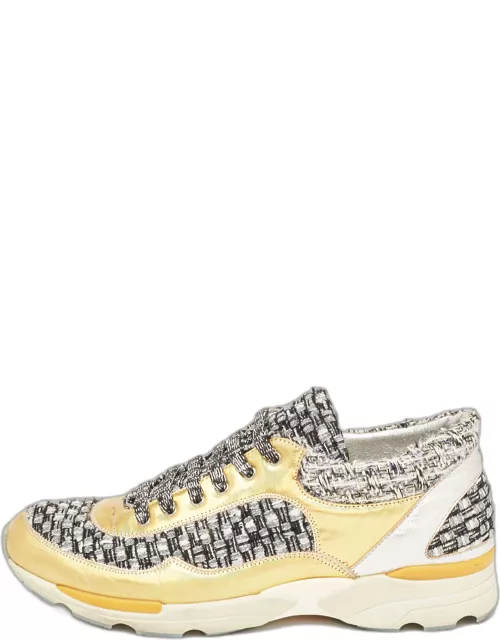 Chanel Tricolor Tweed and Leather CC Low Top Sneaker