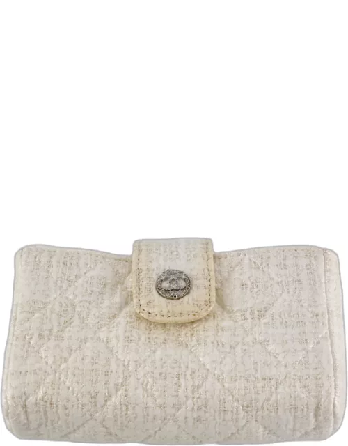 Chanel White Fabric Leather O Case CC Clutch Bag