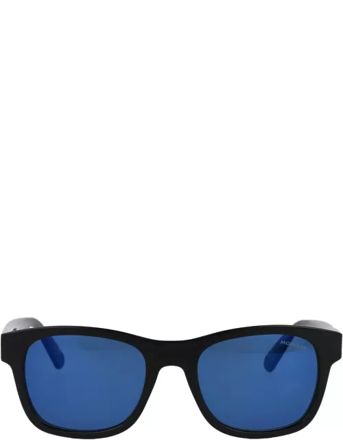 Moncler Eyewear Ml0192 Sunglasse