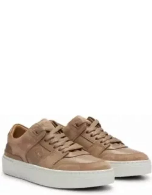 Leather lace-up trainers with suede trims- Beige Women's Sneaker