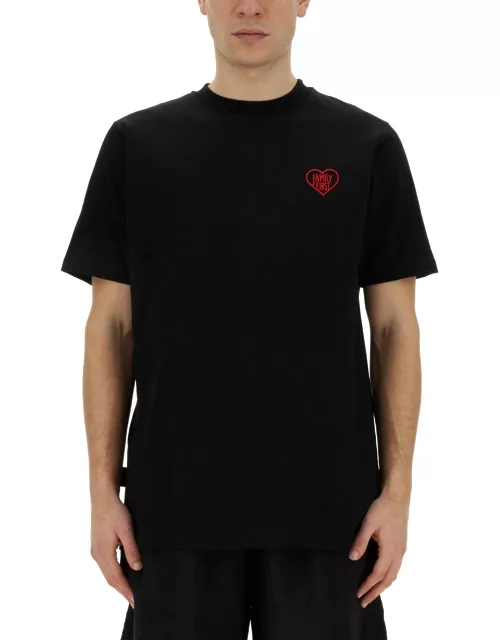 family first t-shirt with heart embroidery